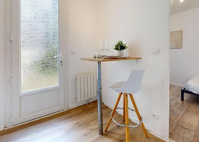 Appartement Appartement Chaleureux Avec Terrasse Lesueur *